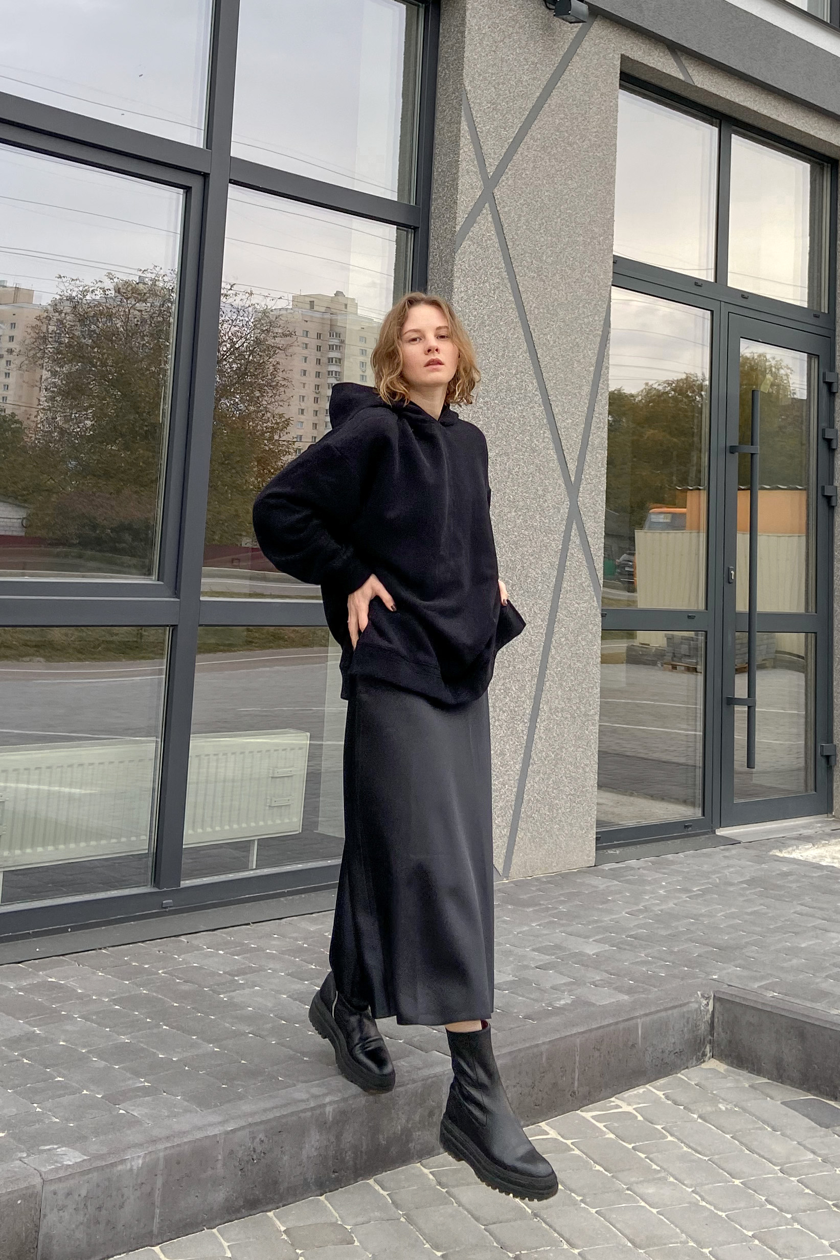Спідниця сатинова чорна